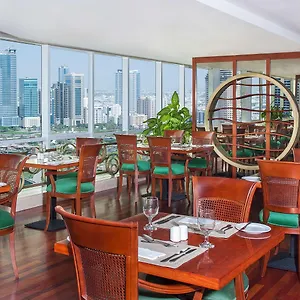 Apartahotel Golden Tulip, Sharjah